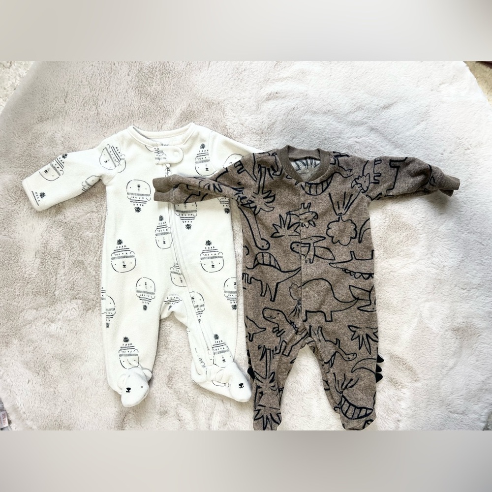 Carter’s Fleece Sleeper 2 Piece Set